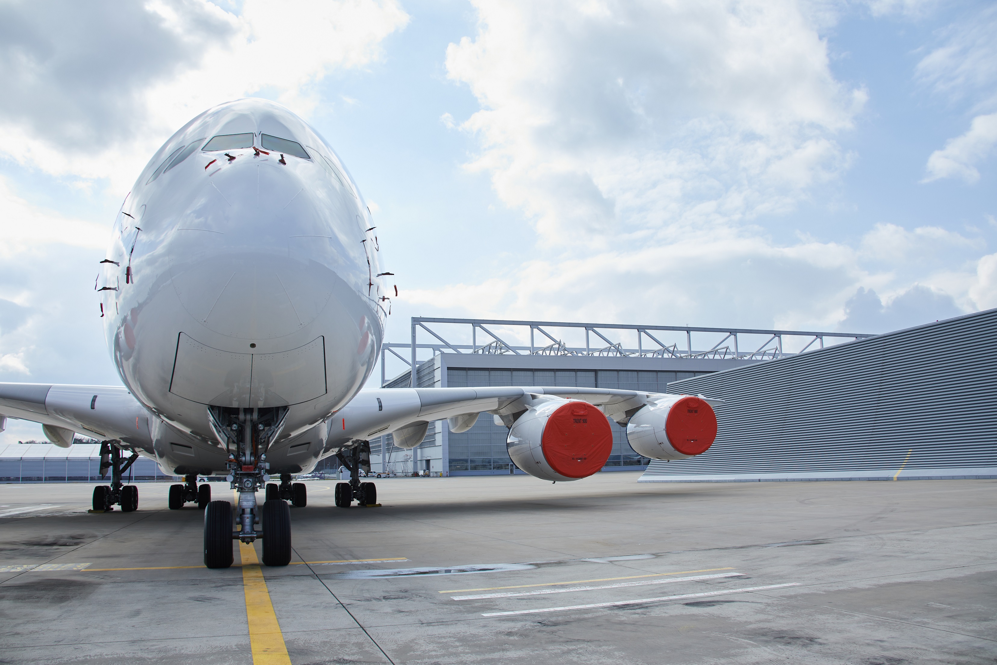 Lufthansa grup tarife değişiklik programını 3 Mayıs`a kadar uzattığını açıkladı