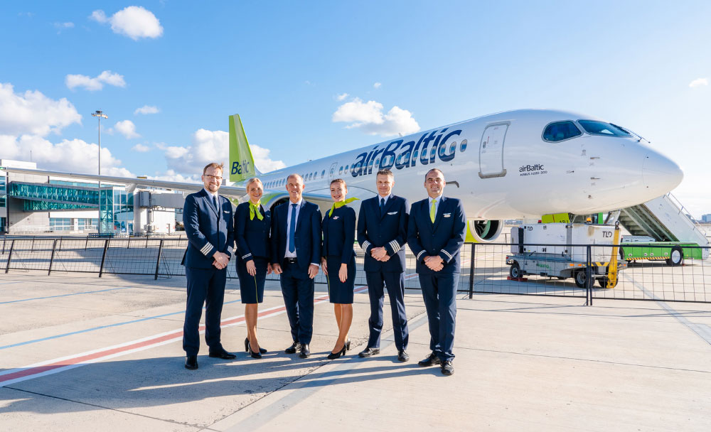 airBaltic  Showcases A220-300 at  Istanbul Airshow Together with Airbus