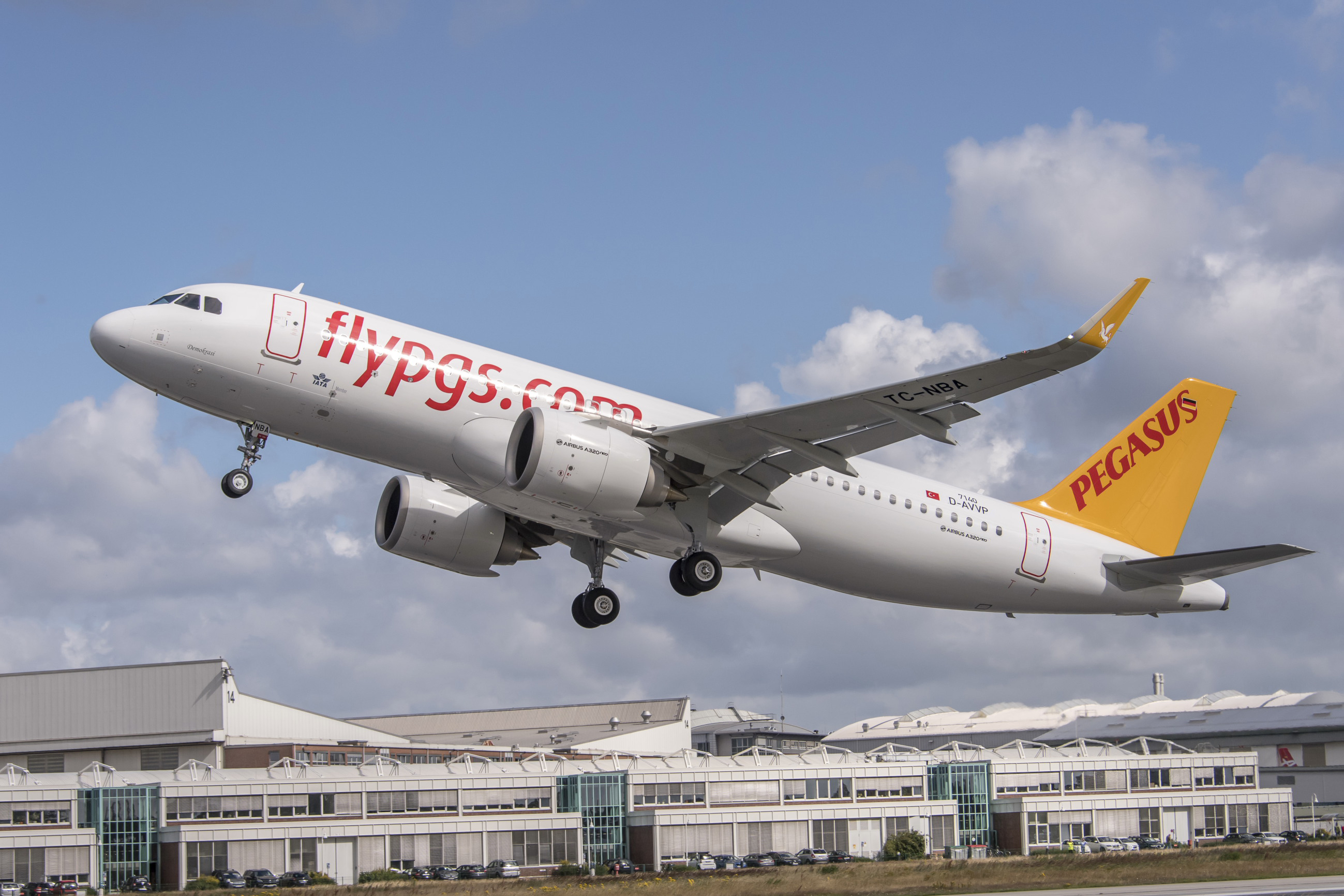 Pegasus Havayolları Medine ve Batum`a direk Uçmaya hazırlanıyor