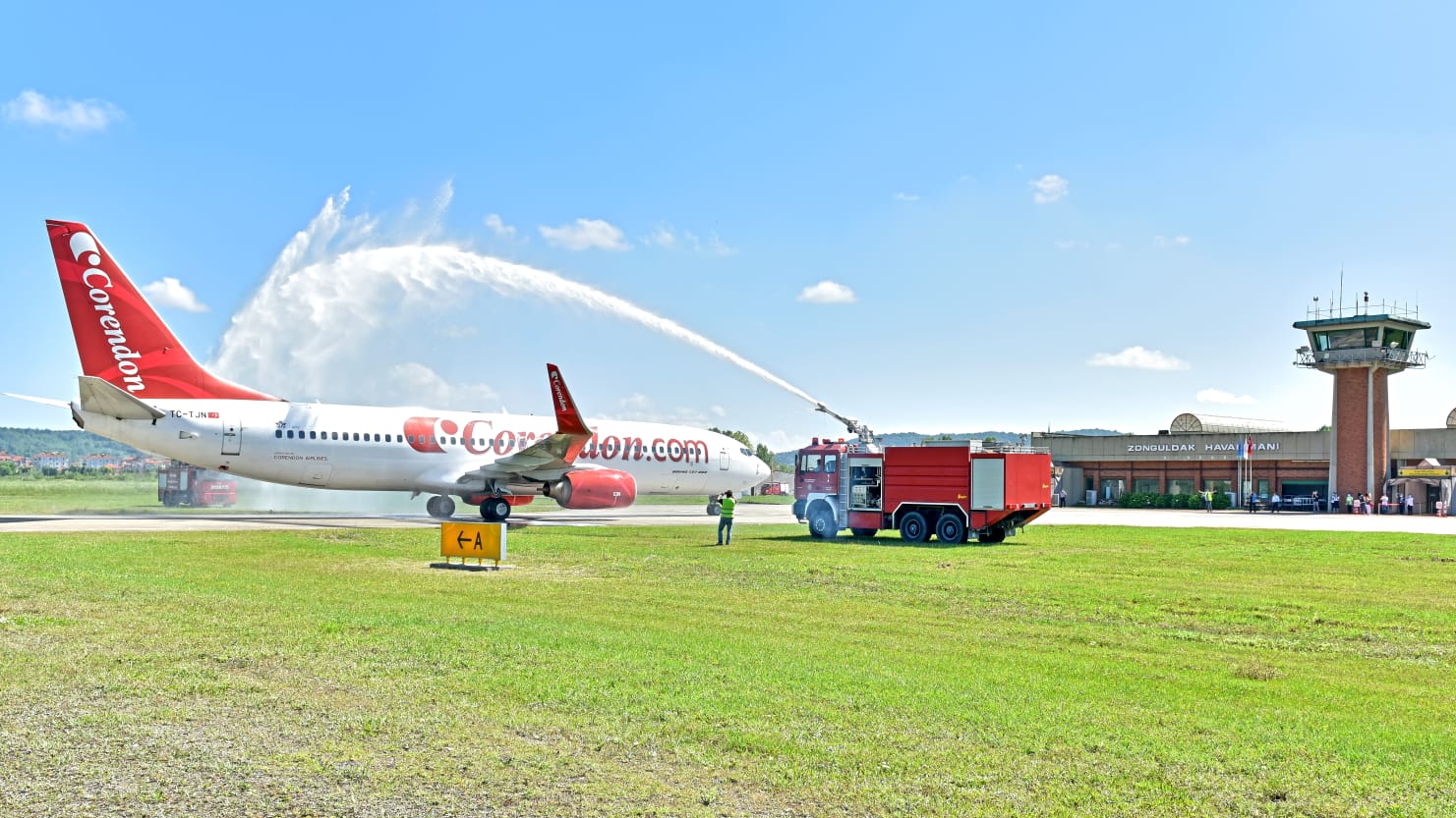 Corendon Havayollarından Bir İlk!  Boeing 737-800 Uçağı Zonguldak Hattını Açtı!